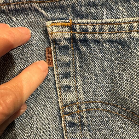 Vintage Golden Tan Tab 1997 Levi’s 540 Relaxed Fit 44 x 30 Cotton Denim Jeans - Picture 5 of 11